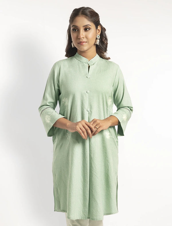 Embroidered Kameez With Pocket