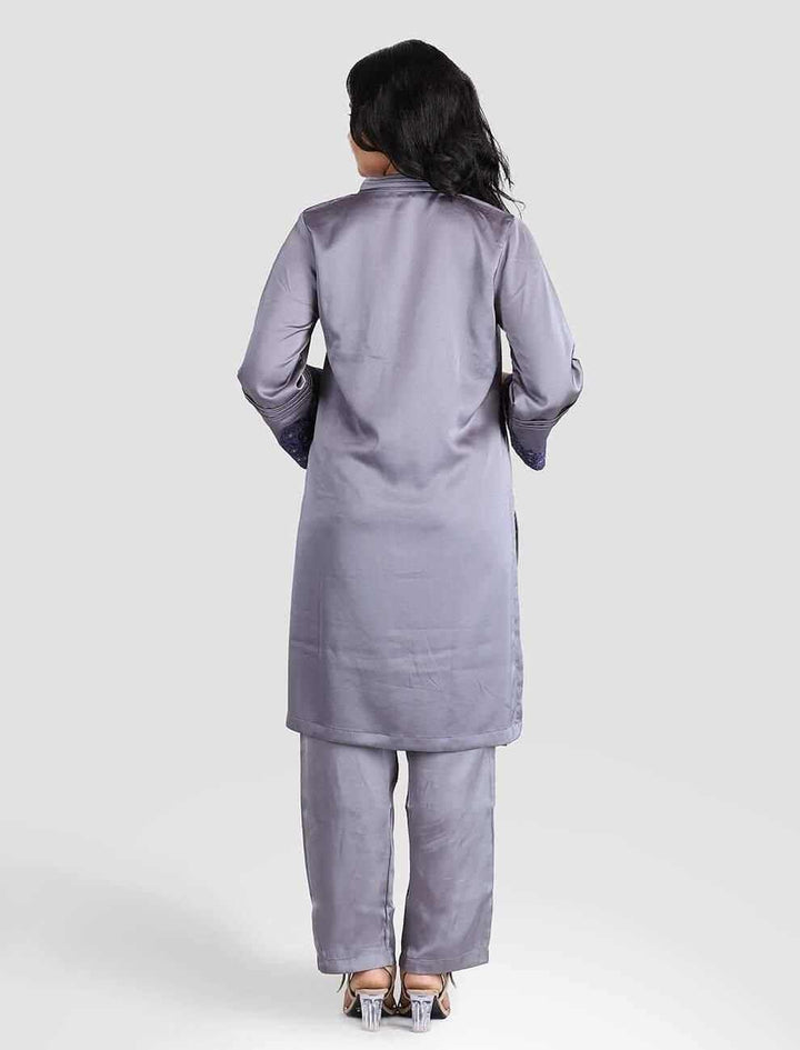 Regular Fit Embroidered Kameez - Blucheez